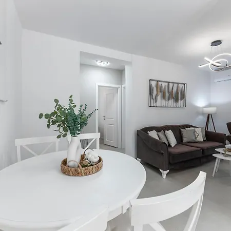 Cozy Corner 49 *