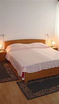 Cozy Corner 49 *