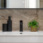 아파트 Cozy Corner 49 *
