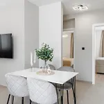 Cozy Corner 49 *