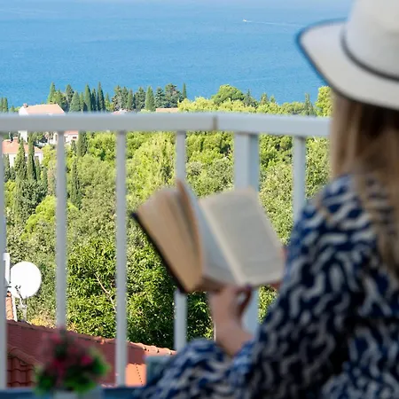 Cozy Corner 49 * Cavtat