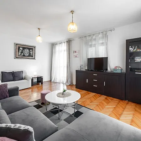 아파트 Cozy Corner 49 챠브타트