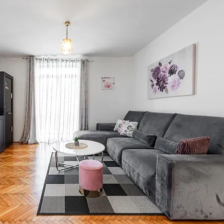 Cozy Corner 49 * 챠브타트