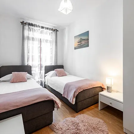 Cozy Corner 49 챠브타트