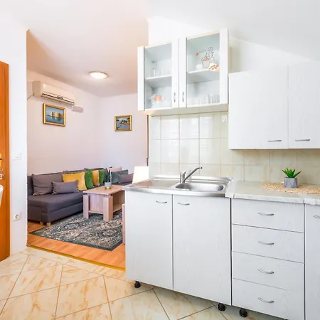 Cozy Corner 49 * Cavtat