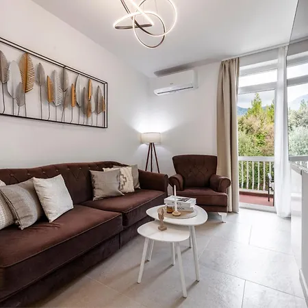 公寓 Cozy Corner 49 *