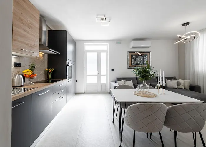 Cozy Corner 49 * 察夫塔特