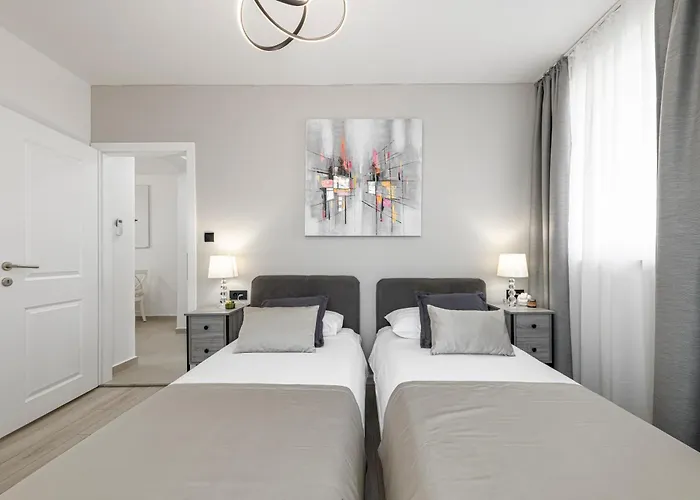 Cozy Corner 49 * 察夫塔特