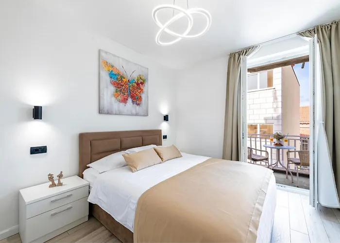 Cozy Corner 49 * 察夫塔特